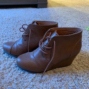Tan Tie Up Booties